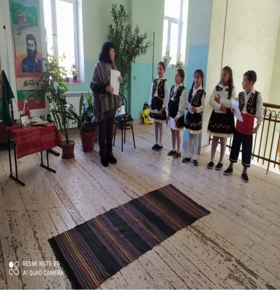 Поглед към миналото в снимки  - ОУ Христо Ботев - Юнаците